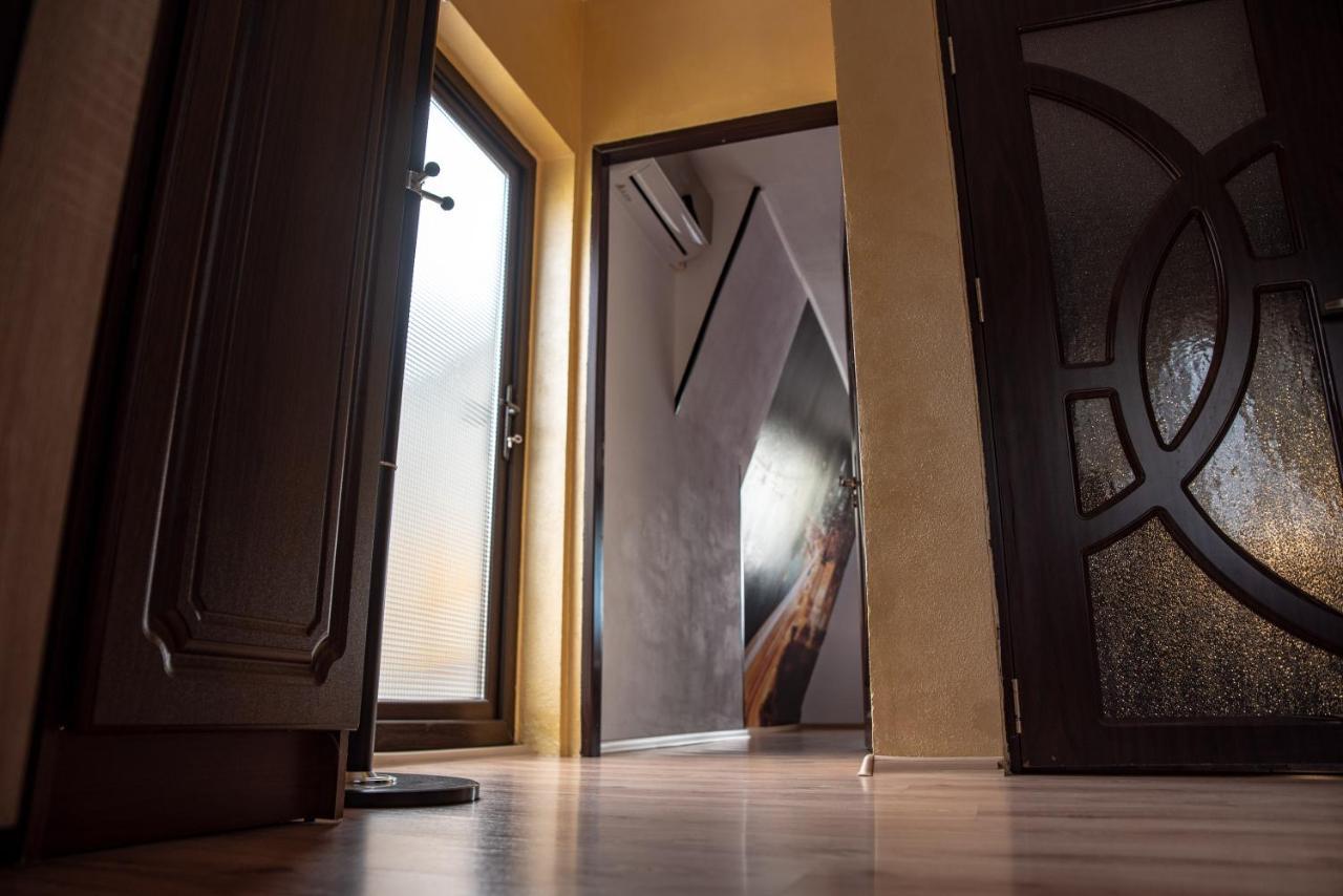 Hotel Casa Robi Pestisani Exteriér fotografie